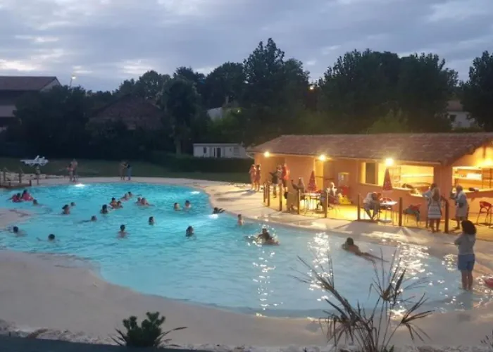 Avec Terrasse Pour 5 Pers. A - Api-1-52-823 *