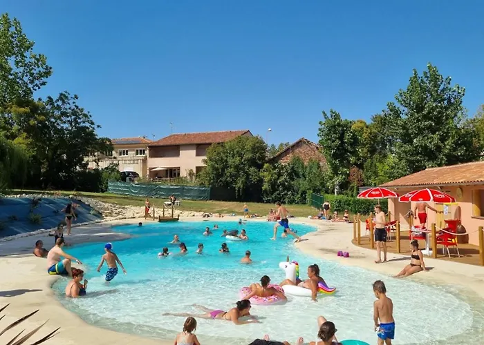 Avec Terrasse Pour 5 Pers. A - Api-1-52-823 Campsite