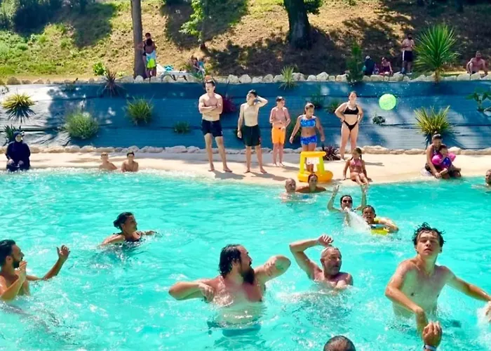 Avec Terrasse Pour 5 Pers. A - Api-1-52-823 Campsite *