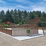 Avec Terrasse Pour 5 Pers. A - Api-1-52-823 Camping