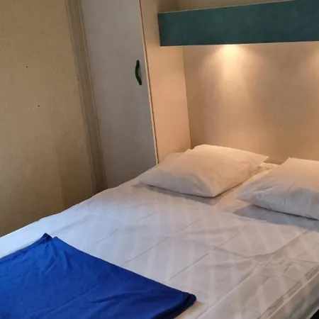 Campingplads Avec Terrasse Pour 5 Pers. A - Api-1-52-823