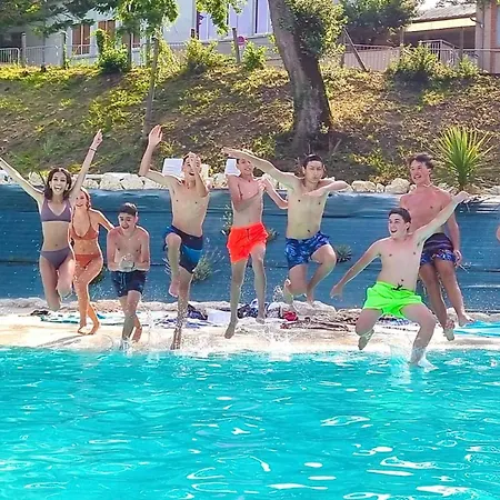 Avec Terrasse Pour 5 Pers. A - Api-1-52-823 Campingplads