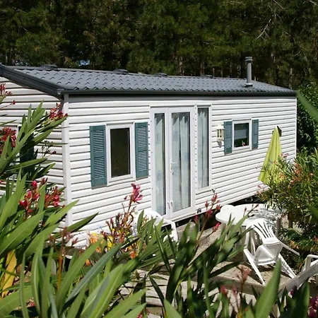 Avec Terrasse Pour 5 Pers. A - Api-1-52-823 مكان تخييم *